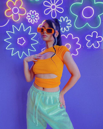 Valley Girl to Grunge: 90s style in 5 neon signs - YELLOWPOP UK