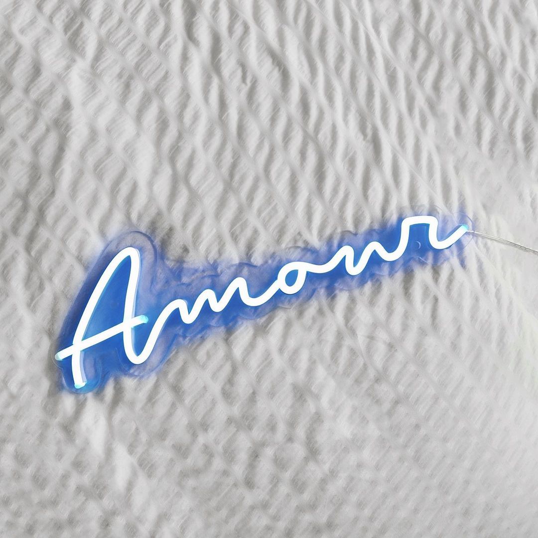 Amour Cursive - LED neon sign - YELLOWPOP UK