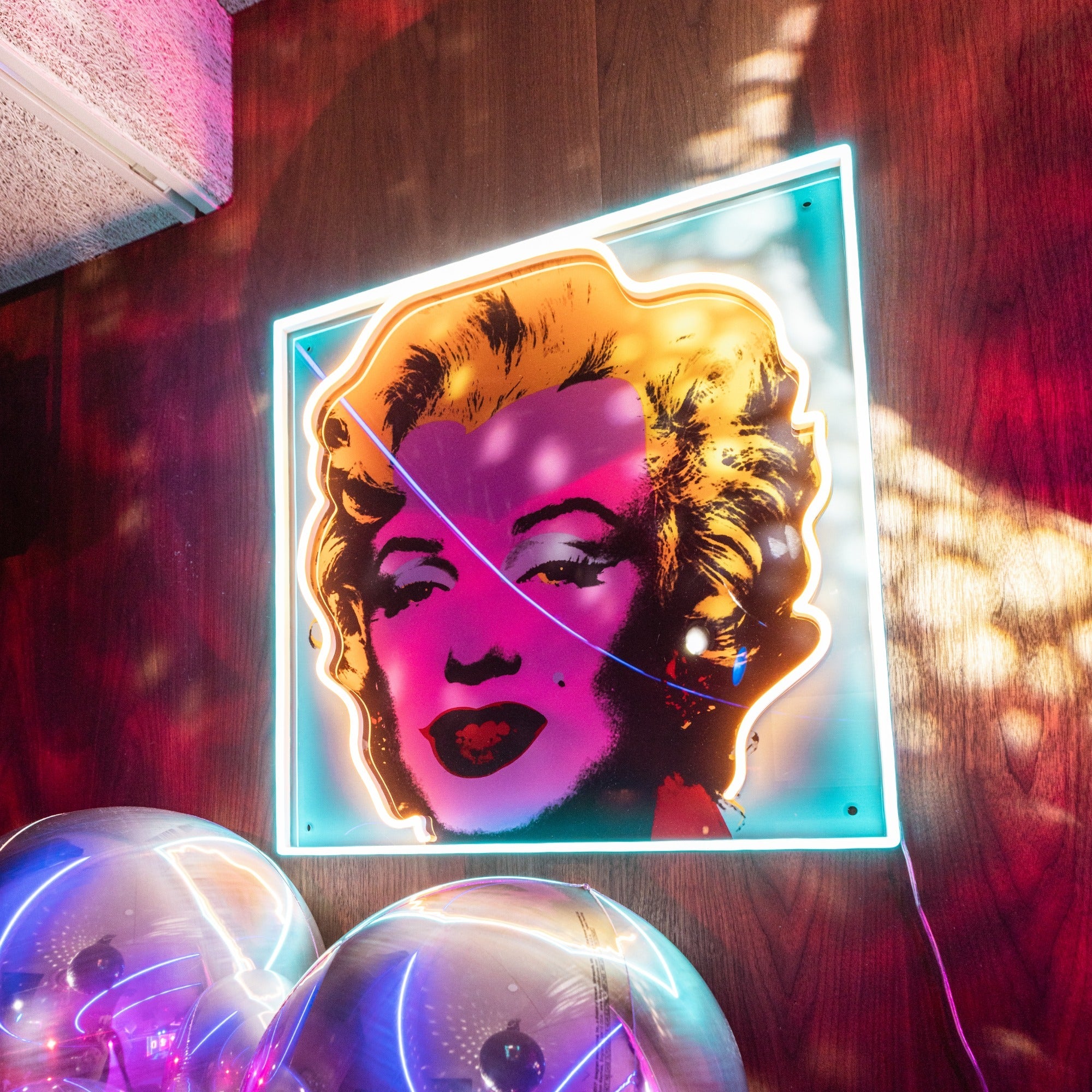 Marilyn Monroe Large by Andy Warhol - LED neon sign – YELLOWPOP