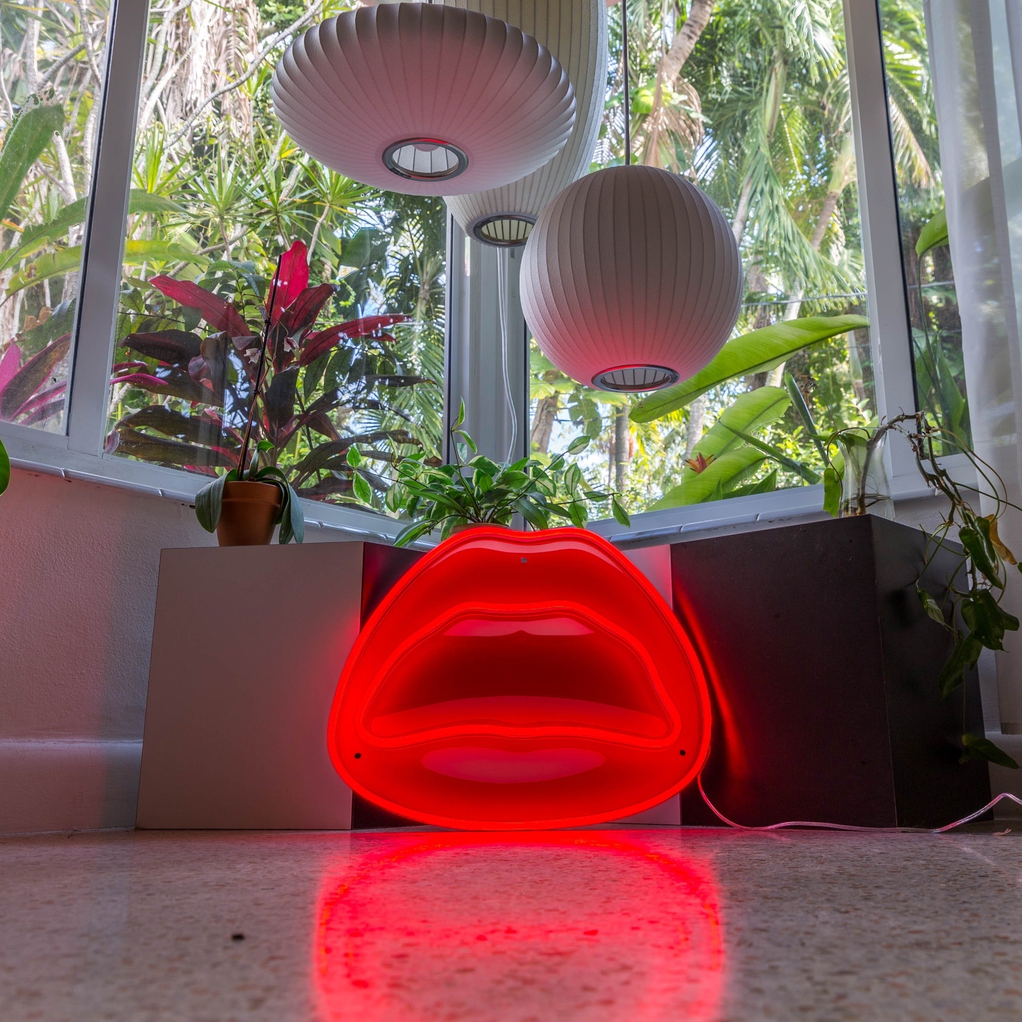 Red Lips by Tom Wesselmann - YELLOWPOP UK