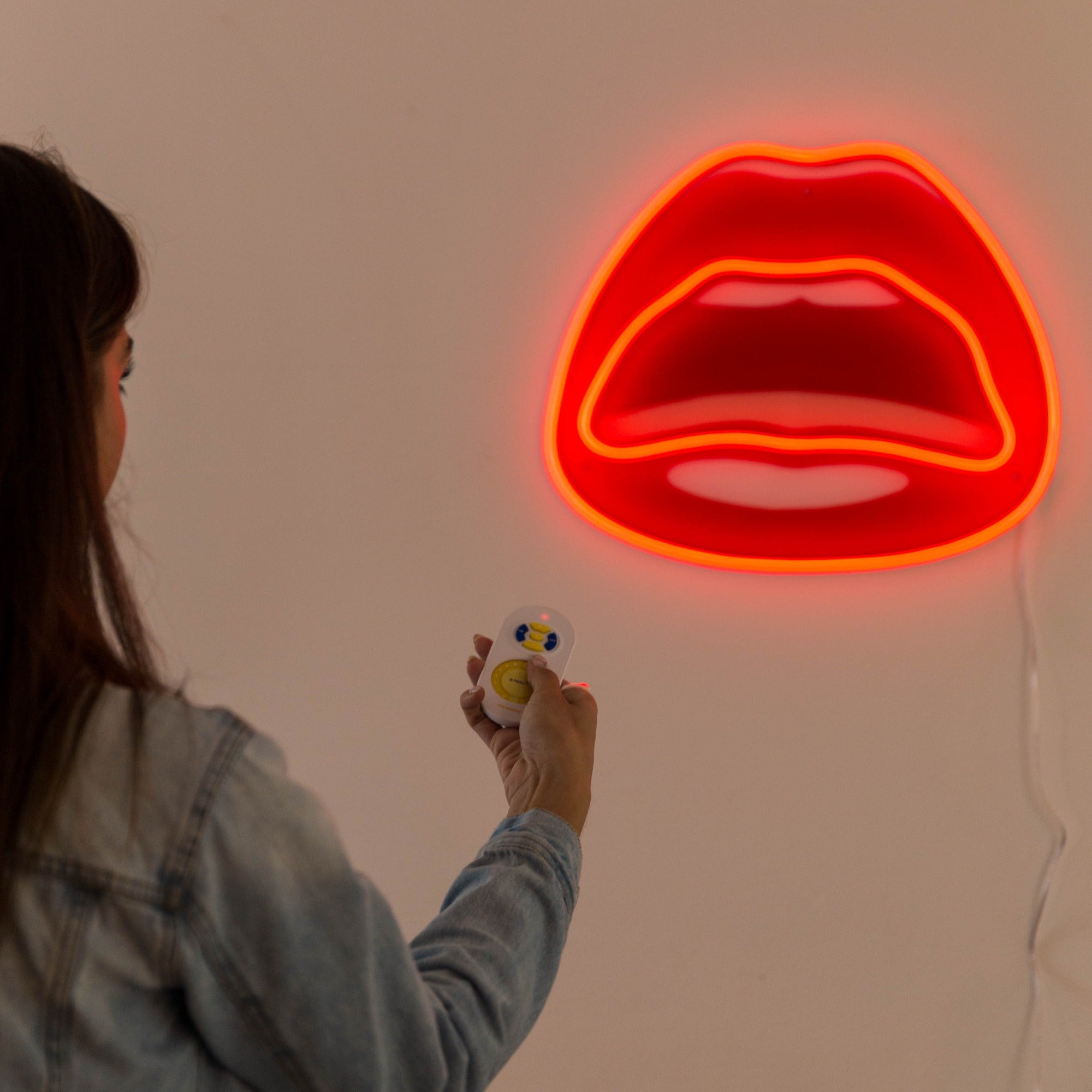 Red Lips by Tom Wesselmann - YELLOWPOP UK